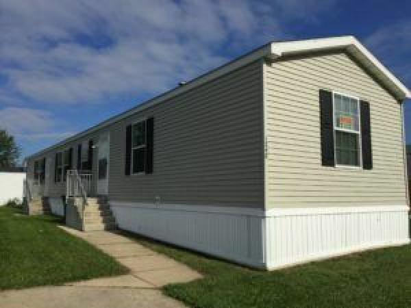 2009 Crest Homes - Middlebury Mobile Home For Sale