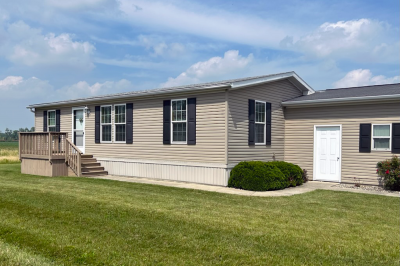 Mobile Home at 121 Country Walk Dr. #83 Walbridge, OH 43465