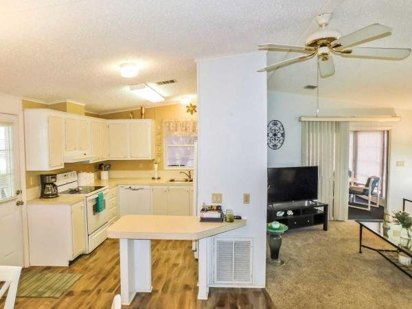 1990 Palm Harbor Manufactured Home