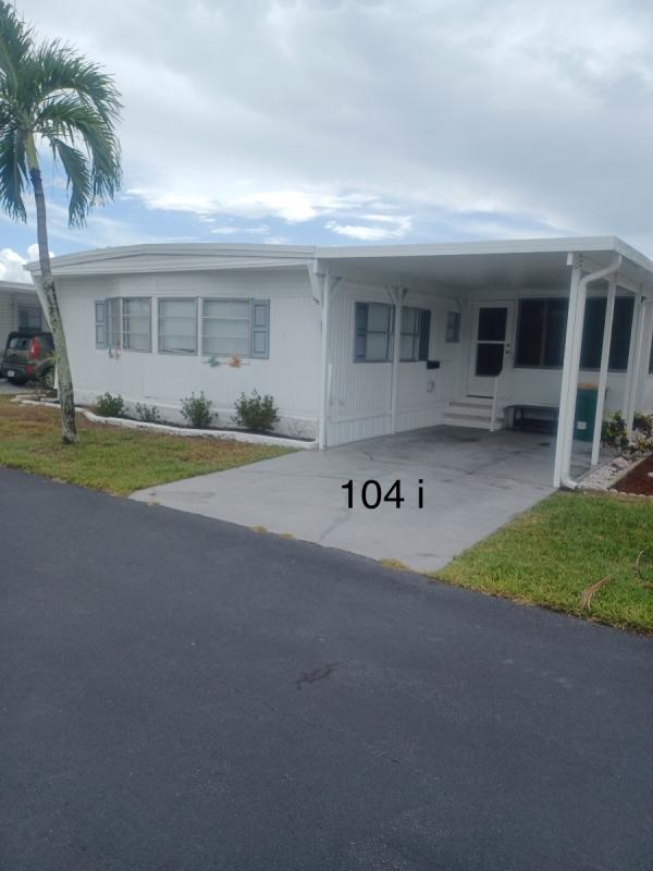 1973 WEST Mobile Home For Sale 104 Pier I Naples, FL