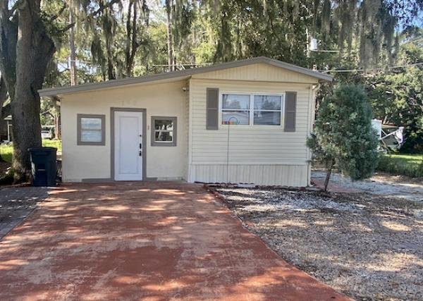 Photo 1 of 2 of home located at 197 Sunset Drive Lake Alfred, FL 33850