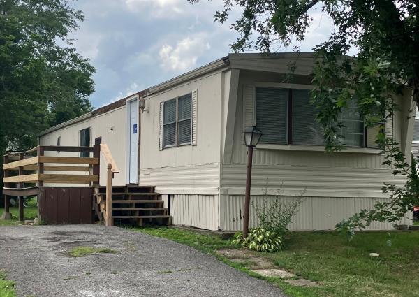 1980 Fairmont Mobile Home For Sale | 537 Falls Church Road Imperial, PA