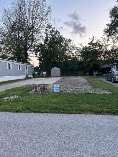 Mobile Home at 34424 Euclid Ave (Lot 232) Willoughby, OH 44094