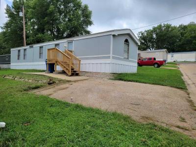 Photo 5 of 7 of home located at 4420 SW 61st St Topeka, KS 66619