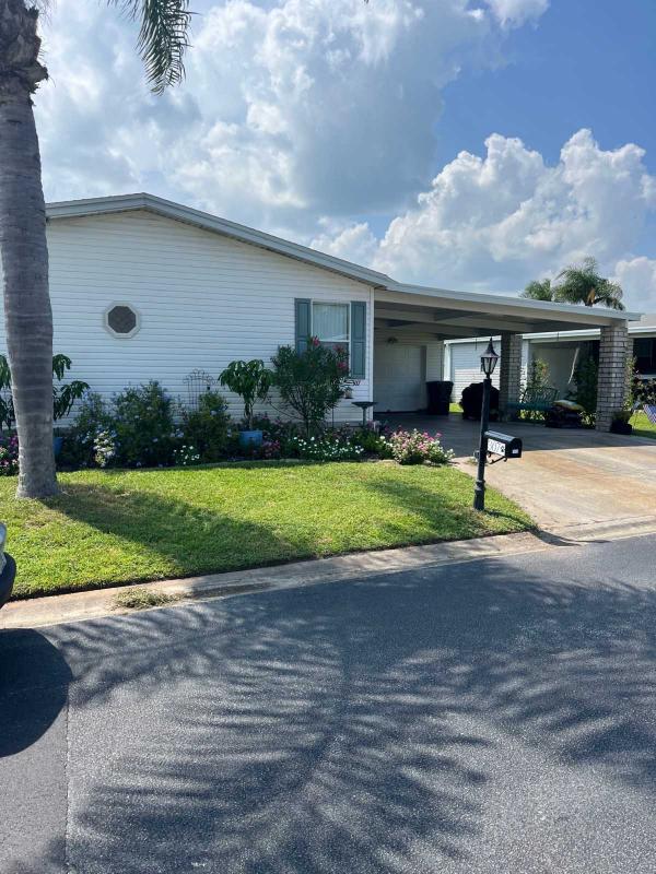 2003 Mobile Home For Sale 307 Southampton Blvd Auburndale, FL