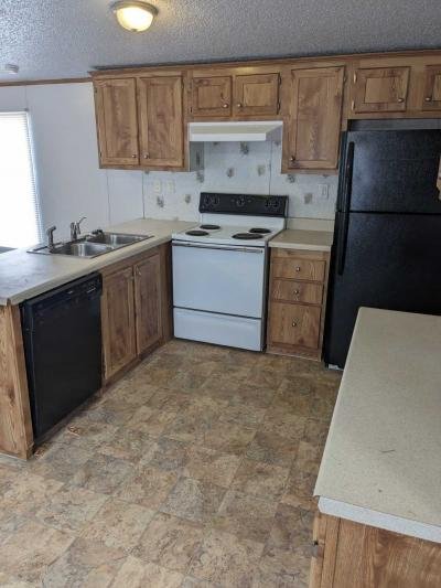 Mobile Home at 2211 N County Rd 1139 Midland, TX 79705