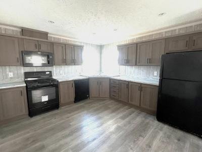 Mobile Home at 5378 Coventry Lot 207 Holly, MI 48442