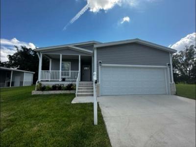 Photo 2 of 20 of home located at 40984 Roselle Loop Zephyrhills, FL 33540