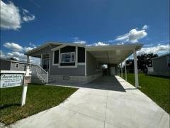 Photo 2 of 20 of home located at 41122 Roselle Loop Zephyrhills, FL 33540