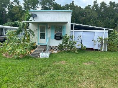 Mobile Home at 25716 Powell Dr Lot 16 Astor, FL 32102