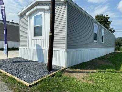 Mobile Home at 1041 Dogwood St Laurys Station, PA 18059