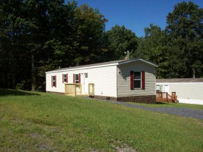 Mobile Home at 187 Susan Terrace Berkeley Springs, WV 25411
