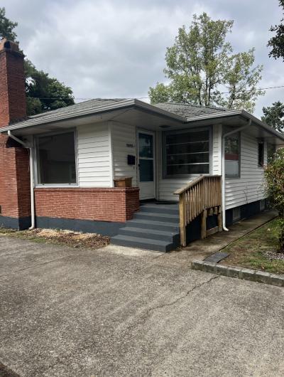 Mobile Home at 16551 SE 82nd Drive White House Clackamas, OR 97015