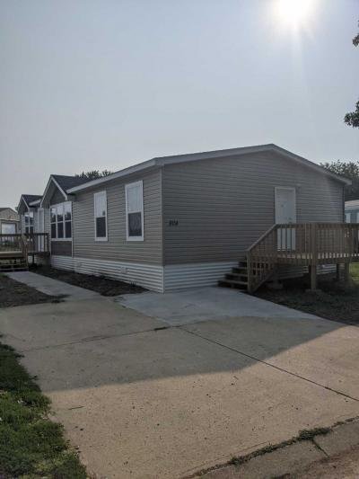 Mobile Home at 804 S Topaz Pl Sioux Falls, SD 57106