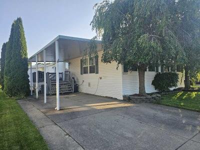 Mobile Home at 23456 Stonecastle Dr Clinton Township, MI 48036