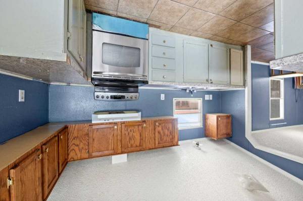 2010 SKYLINE CORPORATION Mobile Home For Sale