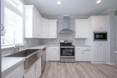 Photo 3 of 38 of home located at 1618 D Killarney Ct Lot 0365 Ocala, FL 34480