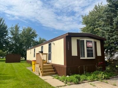 Mobile Home at 52203 Oxford Lane Chesterfield, MI 48051