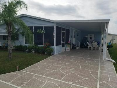 Mobile Home at 6329 Utopia Dr Zephyrhills, FL 33540