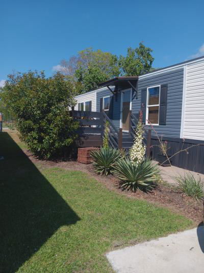 Mobile Home at 3410 Parkway Dr. Nederland, TX 77627