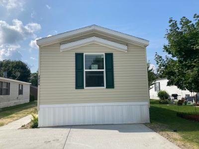 Mobile Home at 48579 Leafdale Ct #161 Shelby Township, MI 48317