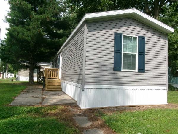 Photo 1 of 2 of home located at 1406 S. Ash St Kendallville, IN 46755