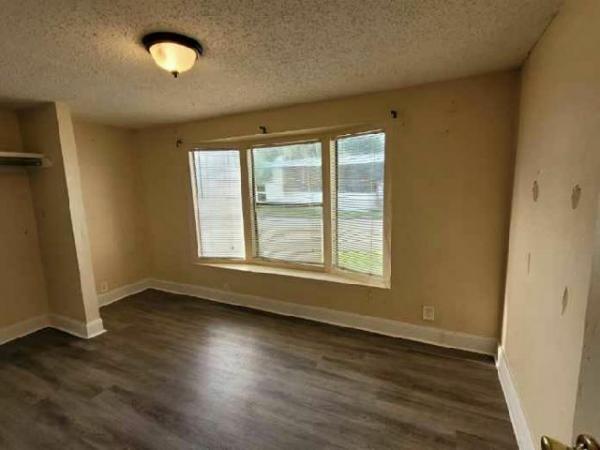 1984 JEFR Mobile Home For Rent