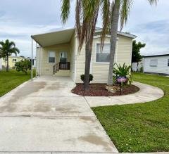 Photo 4 of 8 of home located at 935 Lucaya Venice, FL 34285