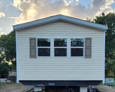 Mobile Home at 2532 Phipps Orlando, FL 32818