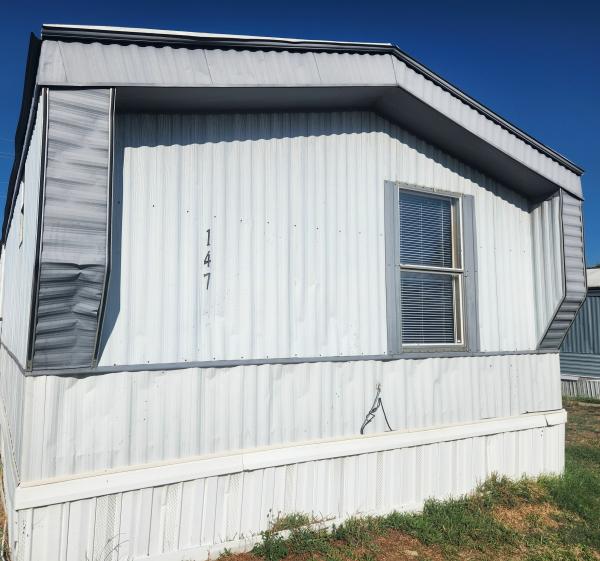 1998 Clayton Homes Inc Mobile Home For Rent