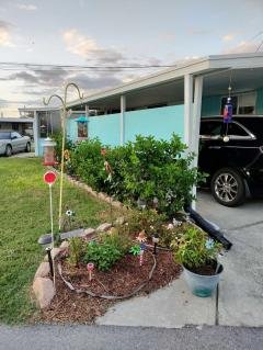 Photo 3 of 13 of home located at 7403 46th Avenue North, #254 Saint Petersburg, FL 33709