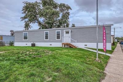 Mobile Home at 1009 South Circle NE Fridley, MN 55432