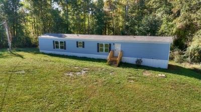 Mobile Home at 201 D And M Loop Rd McKee, KY 40447