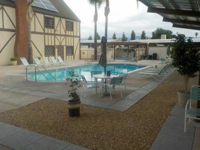 Photo 3 of 5 of home located at 725 W. Thornton Avenue, #72 Hemet, CA 92543