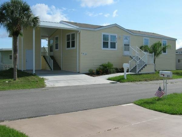 Photo 1 of 2 of home located at 216 Flamboyant Street Nokomis, FL 34275