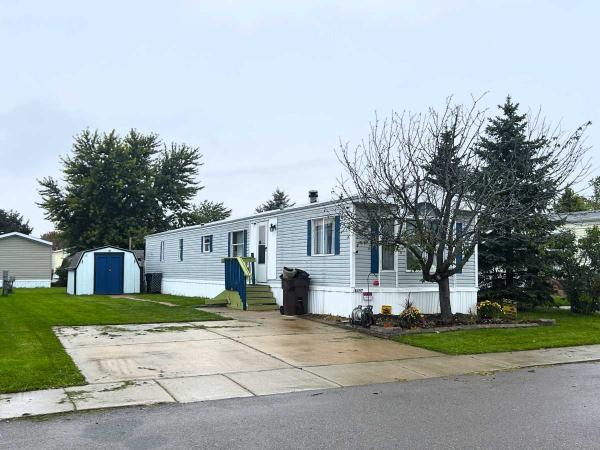 1989 Holly Park Mobile Home For Sale