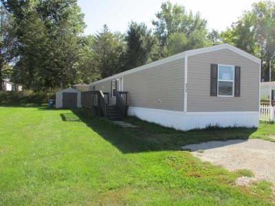 Mobile Home at 302 Edgewater Pines Dr SW Warren, OH 44481