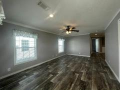 Photo 4 of 20 of home located at 13129 Lime Avenue Grand Island, FL 32735
