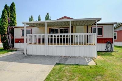 Mobile Home at 10 E South Stage Rd #2, Medford, OR 97501