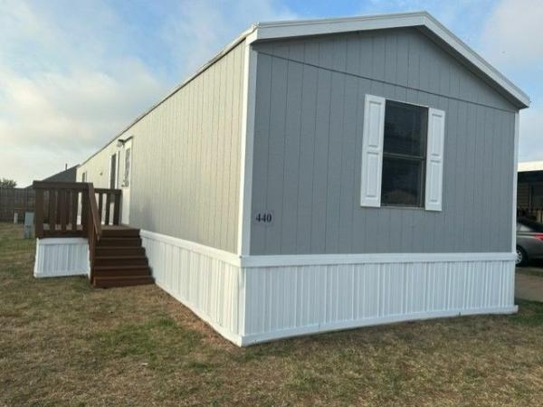 2002 American Homestar Corp Mobile Home For Rent