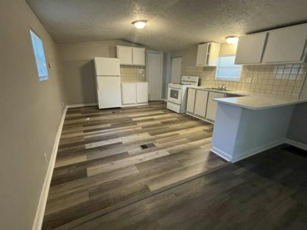 1984 JEFR Mobile Home For Rent