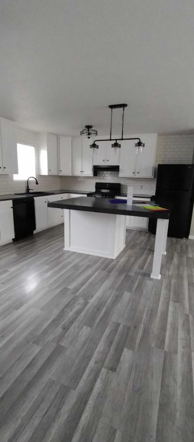 Mobile Home at 877 E Us 6 Ligonier, IN 46767