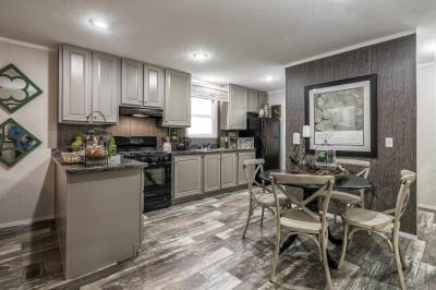 Mobile Home at 724 Oak Ln. Lot B17 Columbus, MI 48063