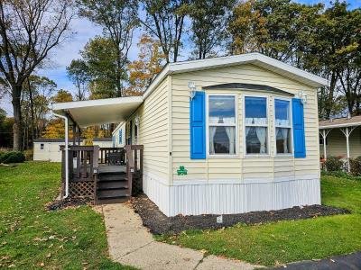 Mobile Home at 6149 Snyders Church Rd Bath, PA 18014