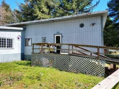 Mobile Home at 97030 Apple Blossom Ct Brookings, OR 97415