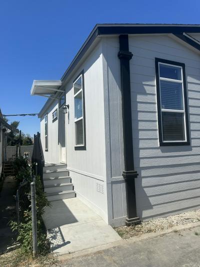 Photo 3 of 8 of home located at 13440 S Lakewood Blvd 53 Bellflower, CA 90706