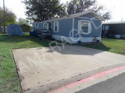 Mobile Home at 1502 Honey Trl. Glenn Heights, TX 75154