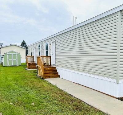Mobile Home at 400 Harkless Dr Syracuse, IN 46567