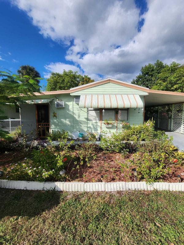 1987 Mobile Home For Sale 713 Rose Street 27 Auburndale, FL