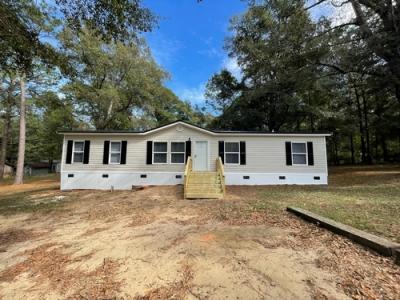 Mobile Home at 4668 Blackwell Nursery Rd Semmes, AL 36575